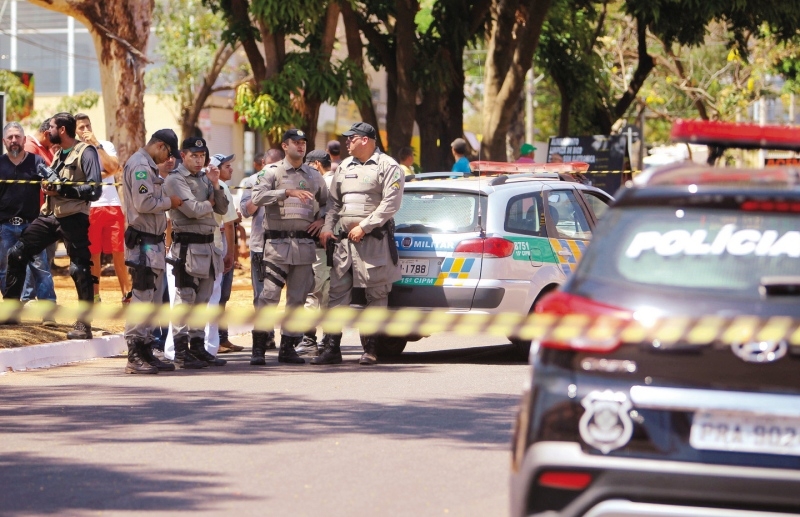 As duas maiores organizações criminosas do País seriam responsáveis por 34,3% dos homicídios ocorridos este ano em Goiânia. Ordens para matar saem de dentro da POG